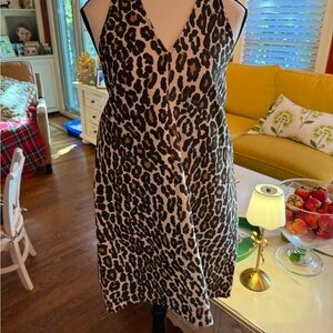 Chic Backless Leopard Print Dress